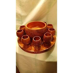 Vintage set of 8 cup's and bowl on servihfn lol